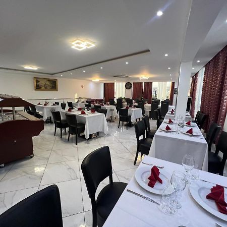 Residencial Santo Amaro Otel Tarrafal  Dış mekan fotoğraf