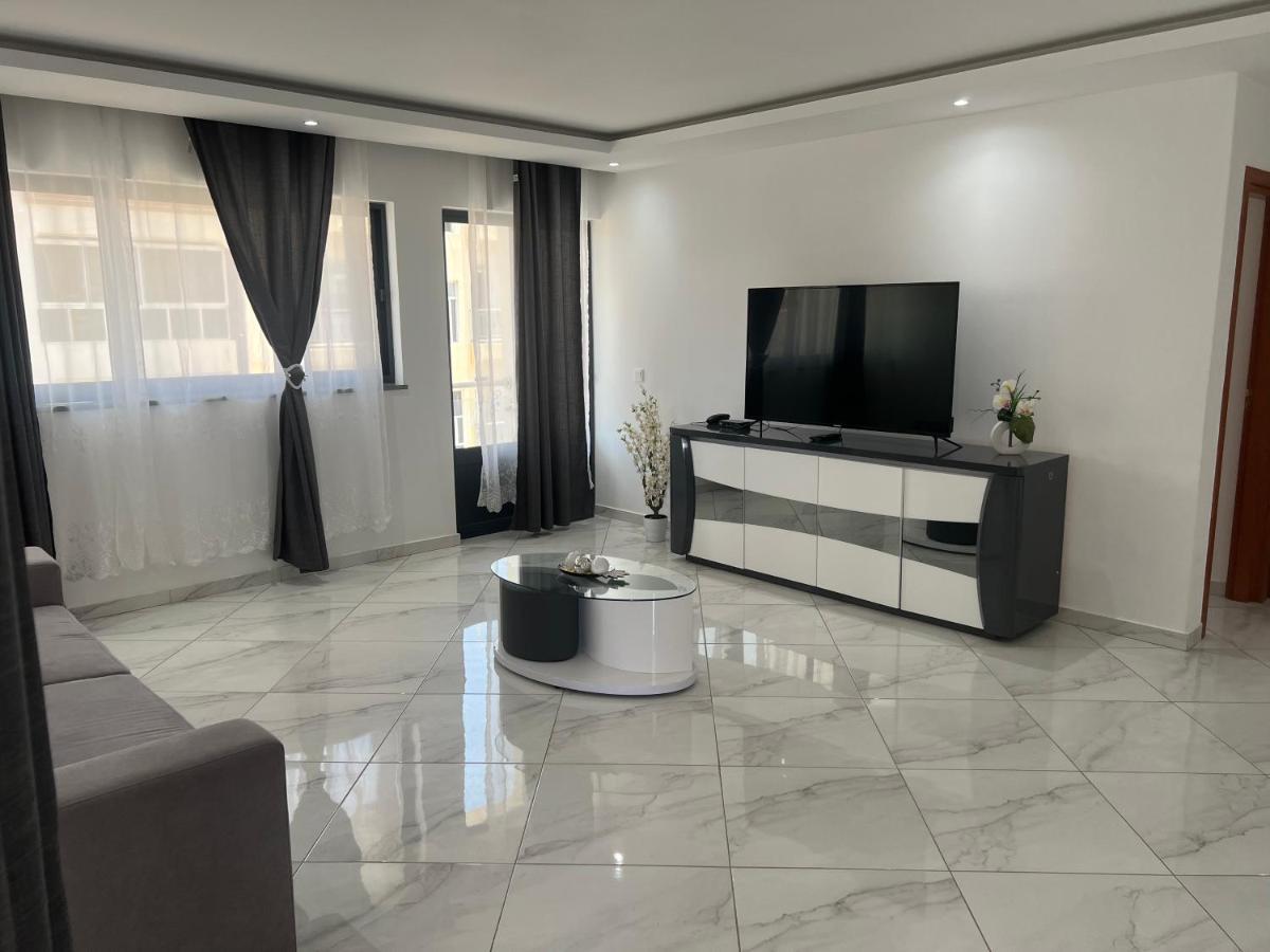 Residencial Santo Amaro Otel Tarrafal  Dış mekan fotoğraf