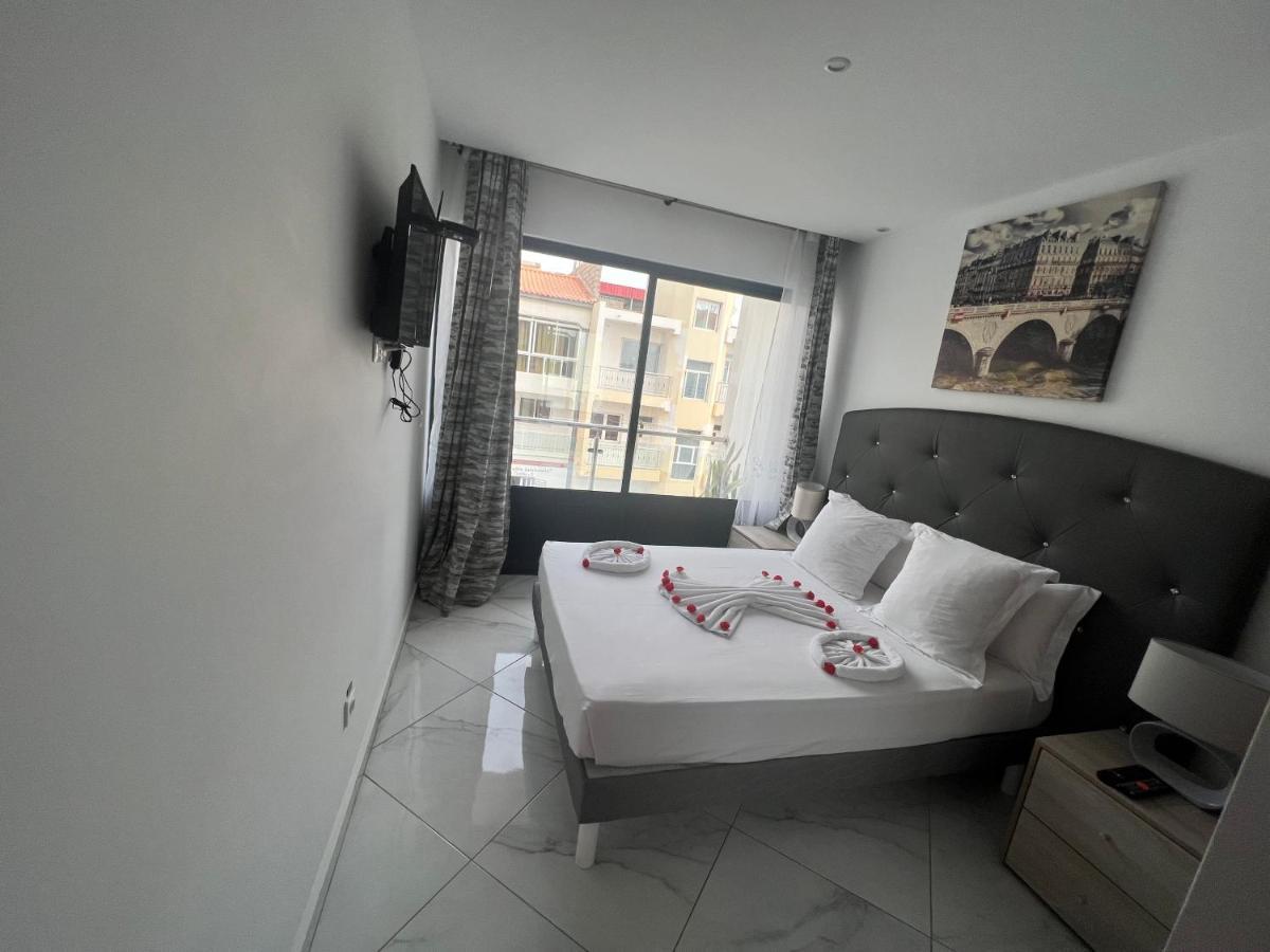 Residencial Santo Amaro Otel Tarrafal  Dış mekan fotoğraf