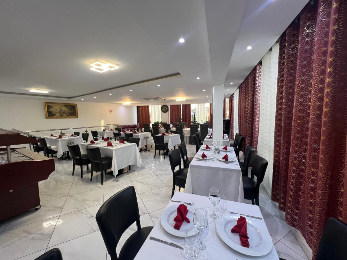 Residencial Santo Amaro Otel Tarrafal  Dış mekan fotoğraf