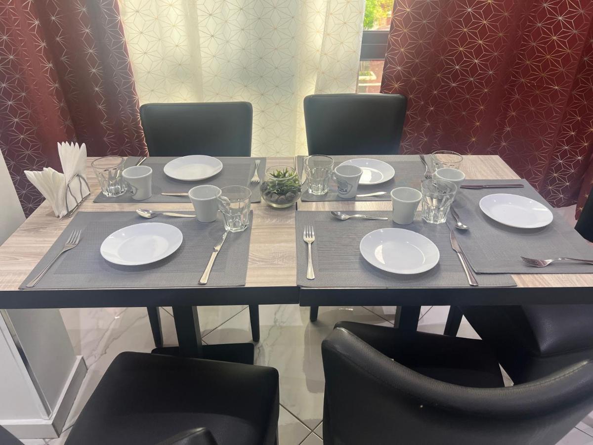 Residencial Santo Amaro Otel Tarrafal  Dış mekan fotoğraf