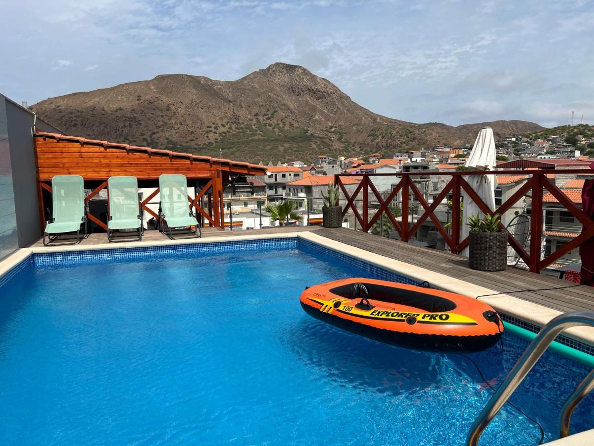 Residencial Santo Amaro Otel Tarrafal  Dış mekan fotoğraf