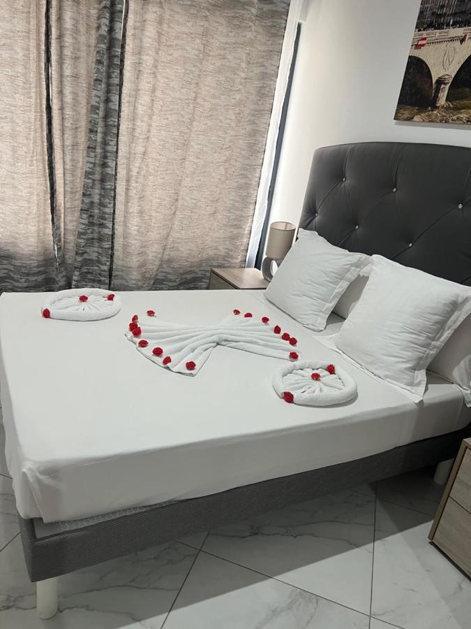 Residencial Santo Amaro Otel Tarrafal  Dış mekan fotoğraf